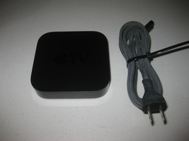 Apple TV (3rd Generation) 8GB HD Media Streamer - Model A1469 - WITH REMOTE  - $39.59