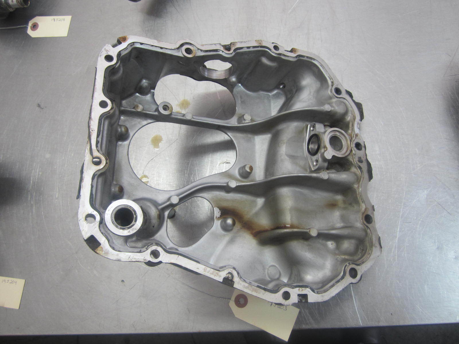 19J203 UPPER ENGINE OIL PAN 2010 SUBARU LEGACY OUTBACK 2.5 SOHC Oil Pans
