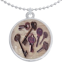 Old Keys Vintage Round Pendant Necklace Beautiful Fashion Jewelry - $10.77