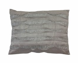 45 cm Coussins 2 x rempli Banded Chevron Gris Crème Tapisserie Chenille Piped 18/"