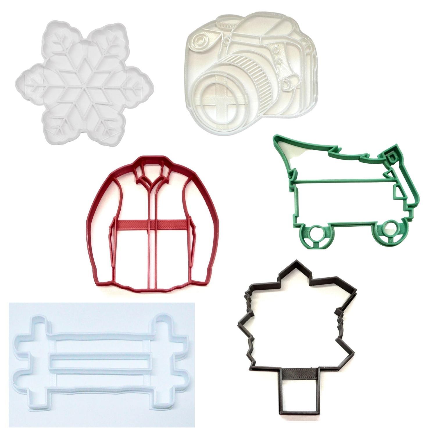 Christmas Family Pictures Winter Pics Set Of 6 Cookie Cutters Made In USA PR1611