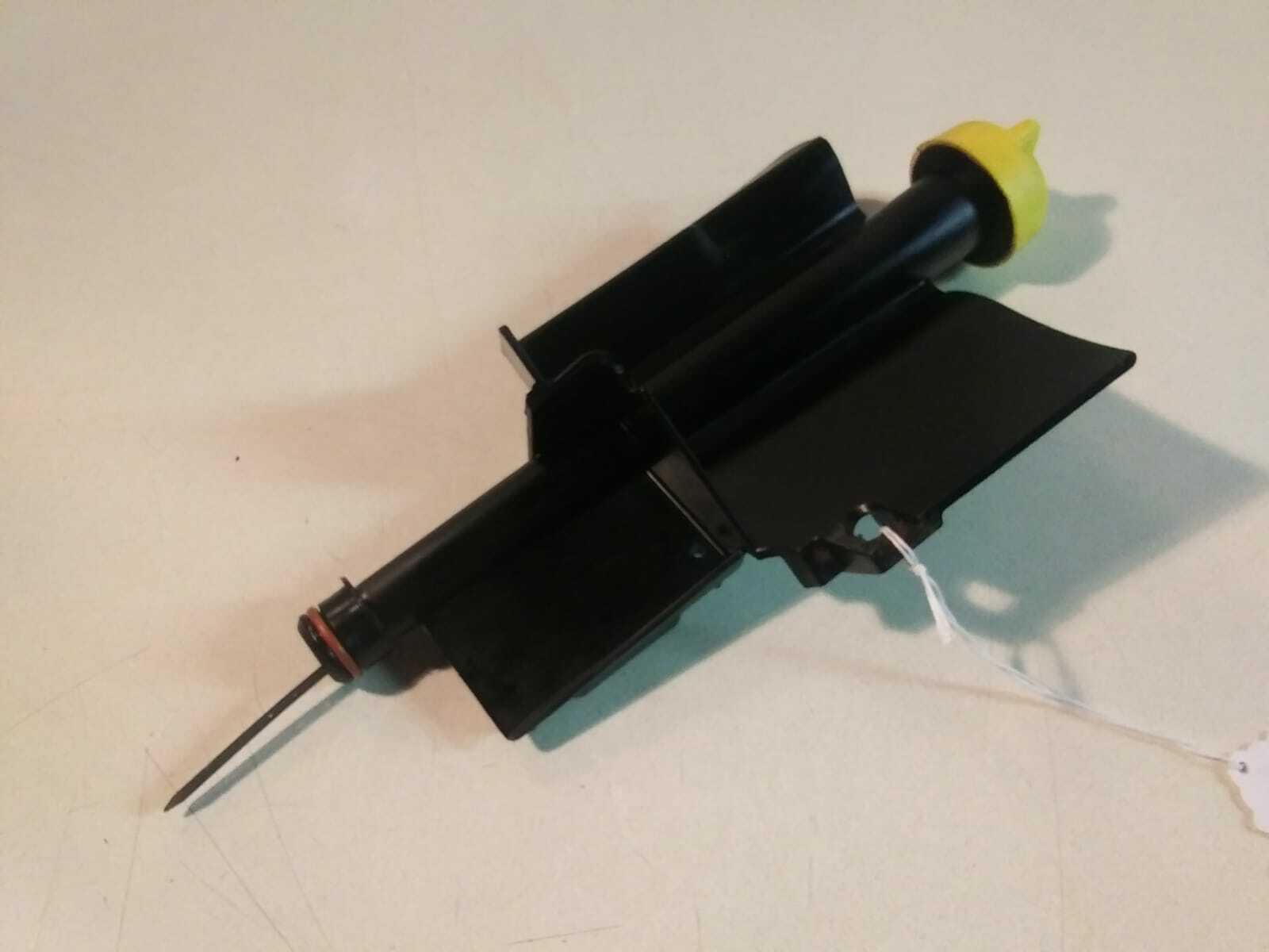 BRIGGS & STRATTON ENGINE DIPSTICK & FILL TUBE PART NUMBER 790442 Lawn