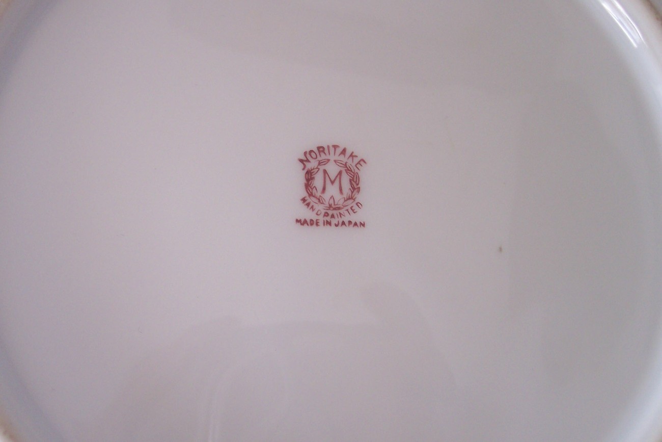 Nippon Noritake Morimura Blue Lusterware Bowl Hand Painted Flowers M in Wreath Nippon