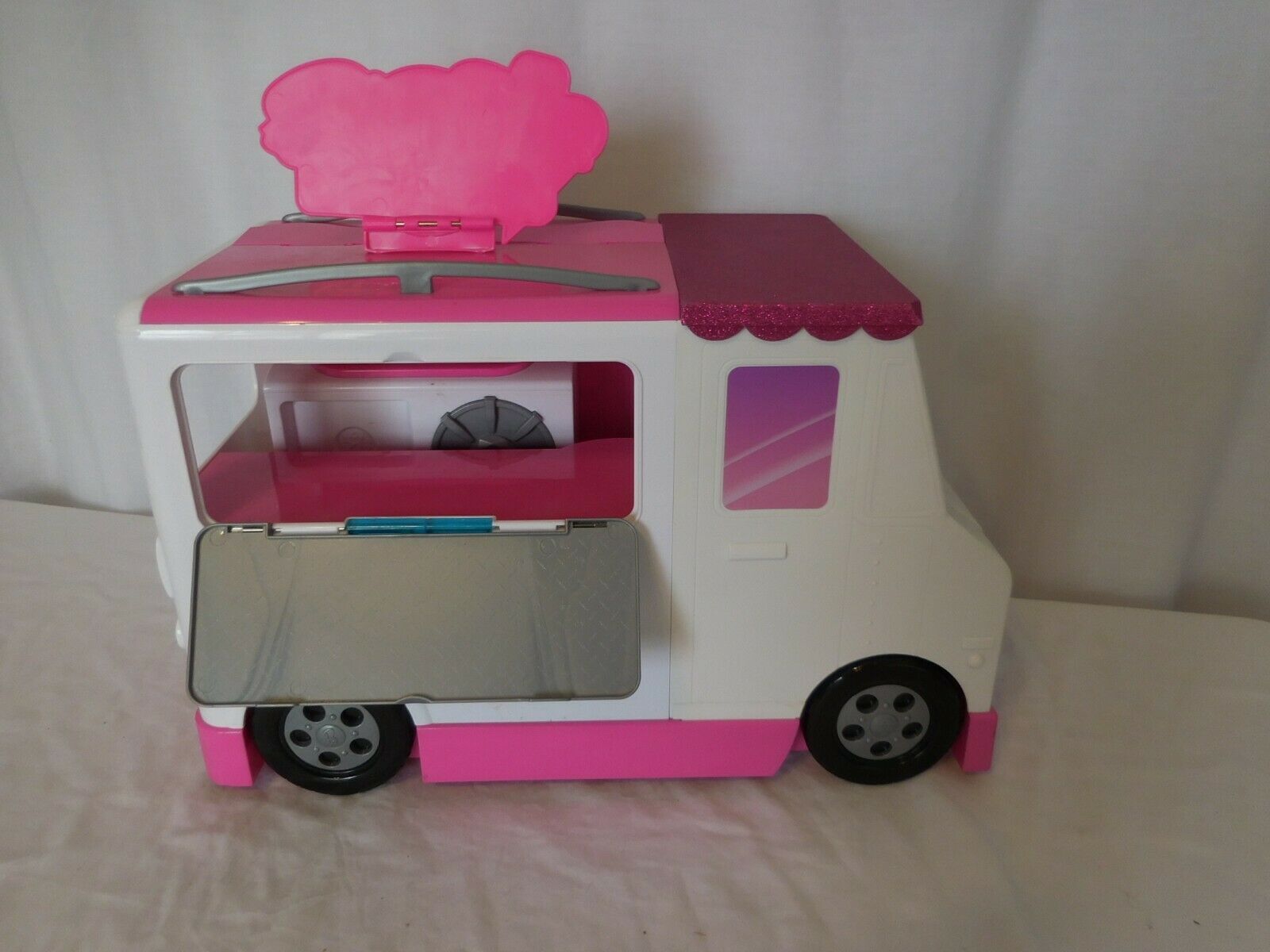 barbie cooking car