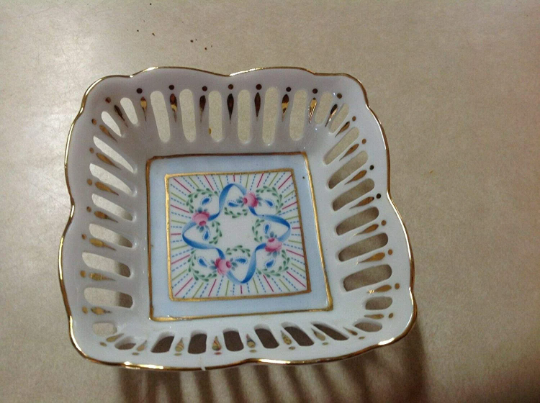 4" Royal Danube Porcelain Pierced Lattice Bowl Dish #1886 Pink Rose Ribbon - $14.54
