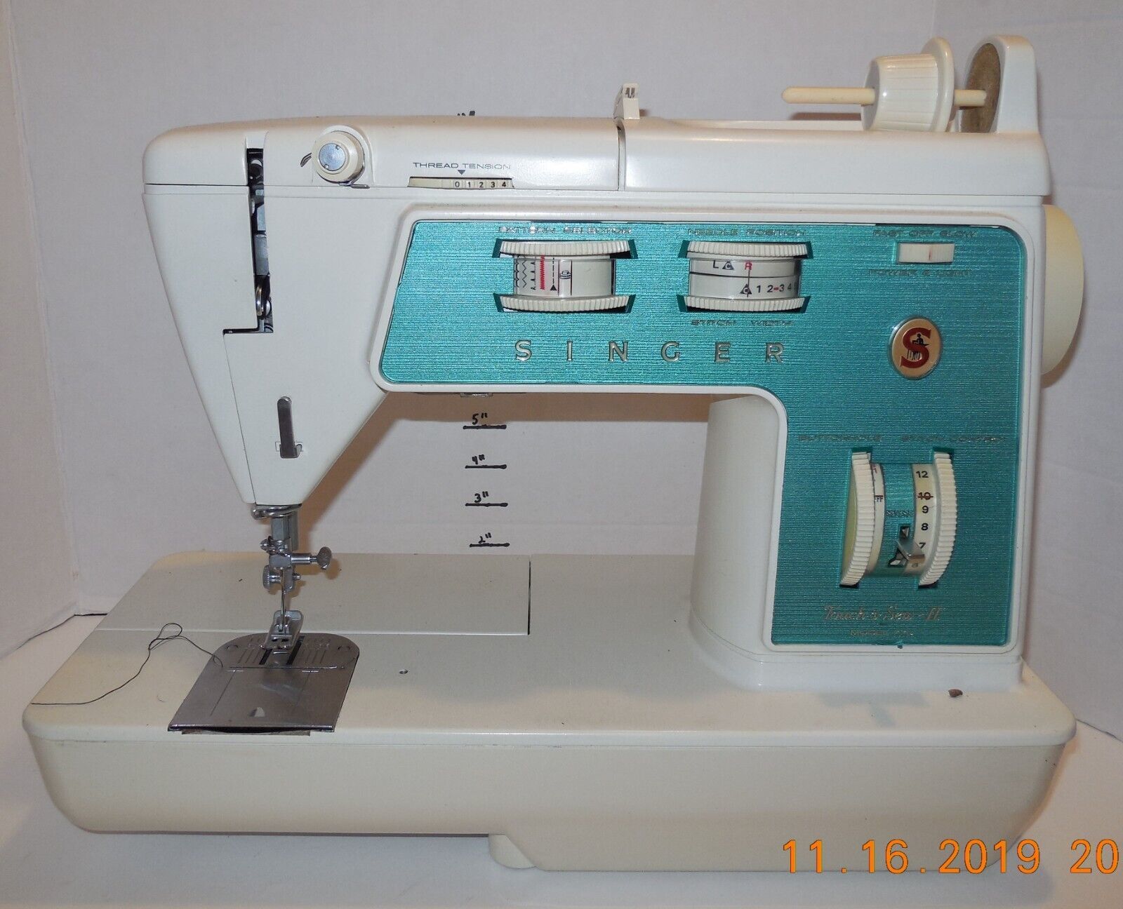 Primary image for Singer Touch and Sew 2 Sewing Machine Model 775 with Foot pedal