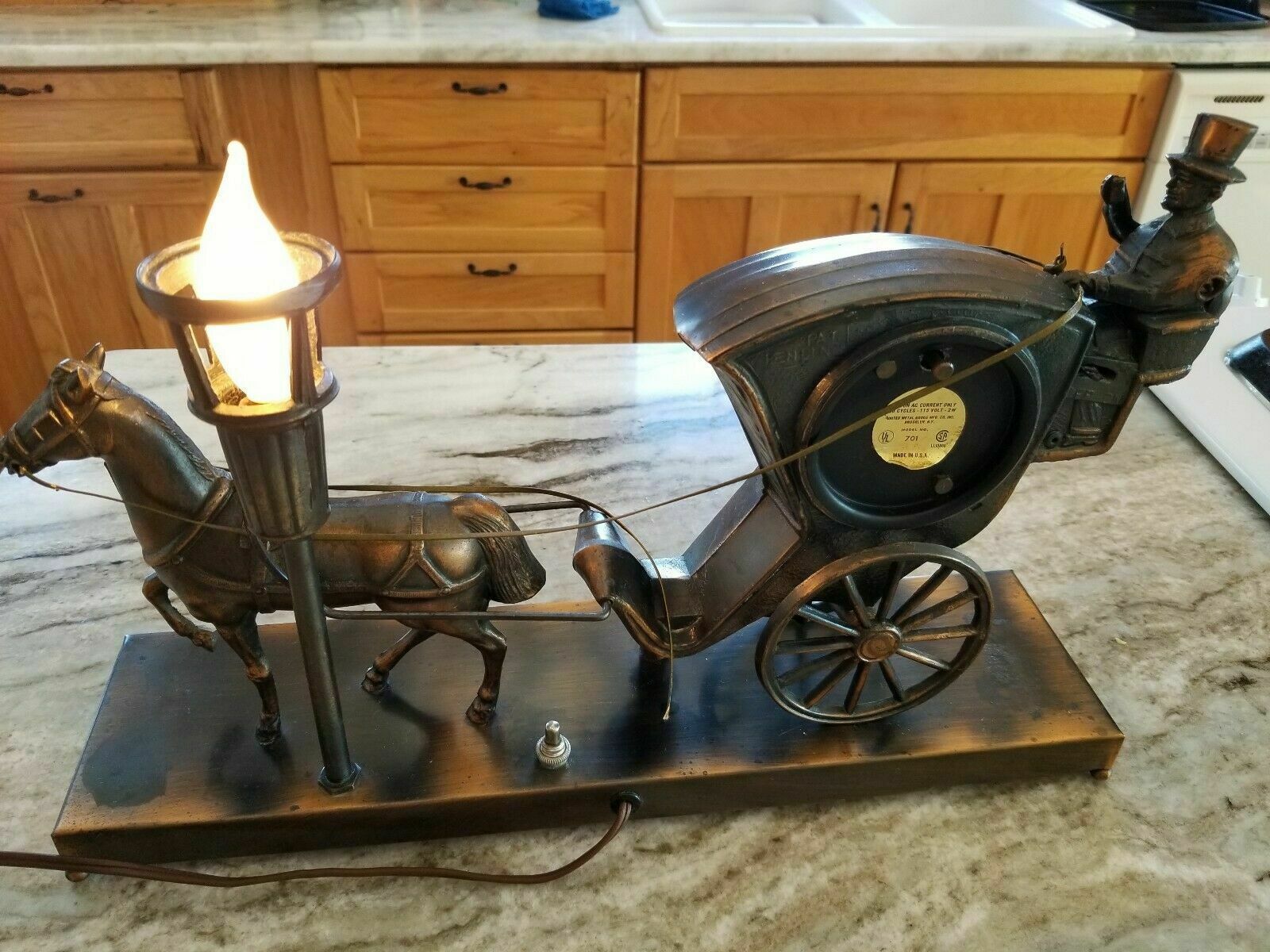 VINTAGE UNITED SESSIONS CLOCK 701 HORSE CARRIAGE HANSOM CAB