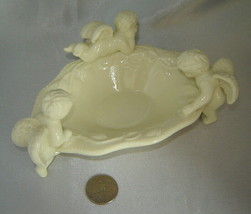 Lovely Garden Cottage Ivory Soap / Trinket Dish with Three Cherub Figurines - $19.50