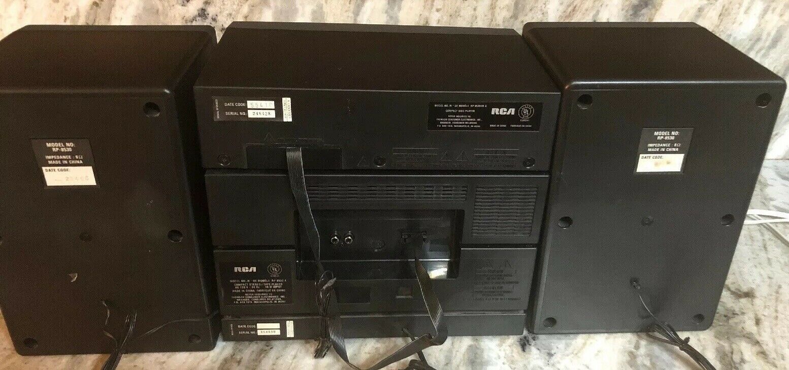 Vintage RCA RP 8530 A Stereo System AM/FM Radio Dual Cassette CD 2 Spks