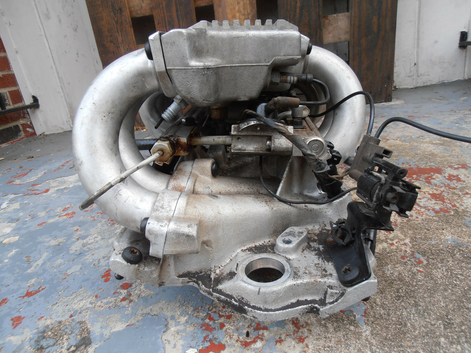 8592 TPI Tuned Port Injection Intake Manifold Camaro Corvette Runners