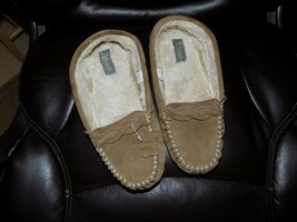 Natural Reflections Beige Ellie Moccasin Slippers Size 10 Women&#39;s NWOB - $32.30
