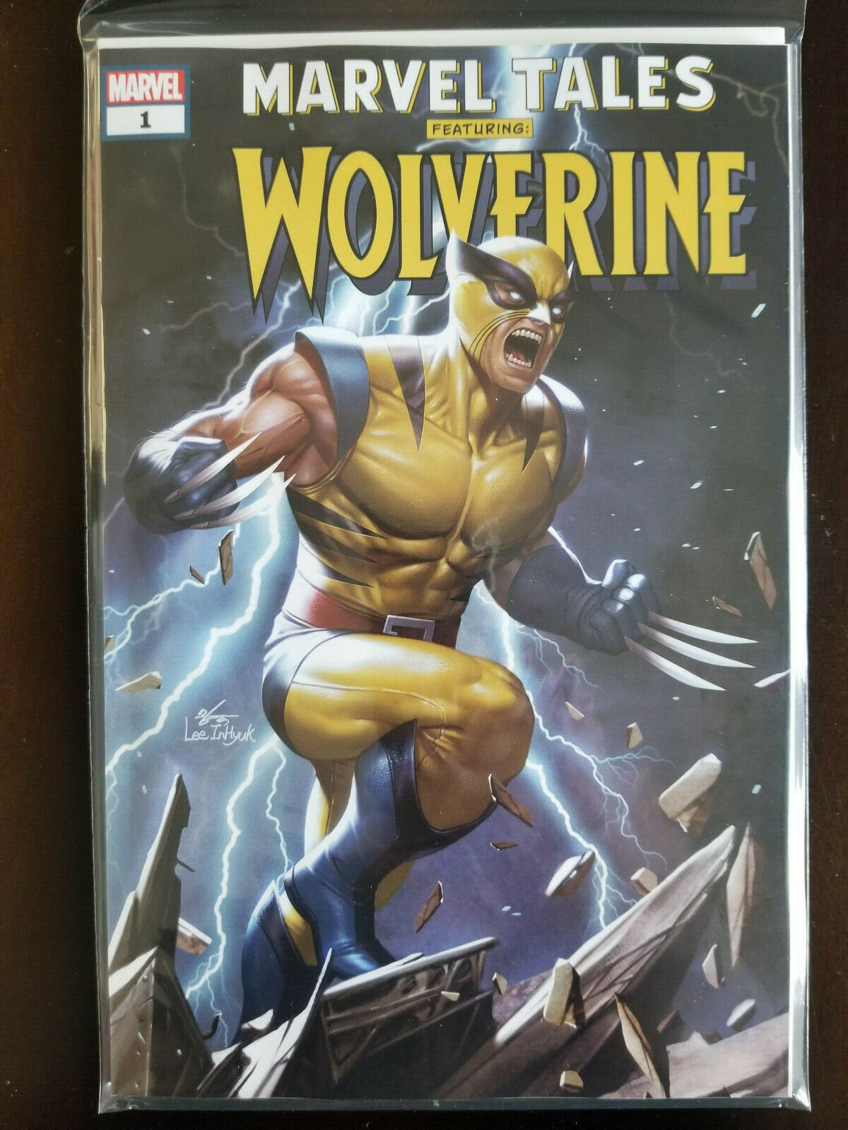 WOLVERINE #1 First Print Jeehyung Lee Alex Ross Premiere + Marvel Tales ...