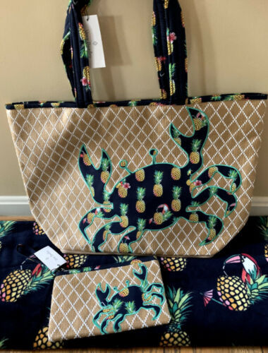 vera bradley pineapple purse