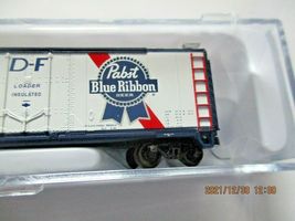 Atlas Trainman # 50005648 Pabst Blue Ribbon 40' Plug Door #1079 N-Scale image 3