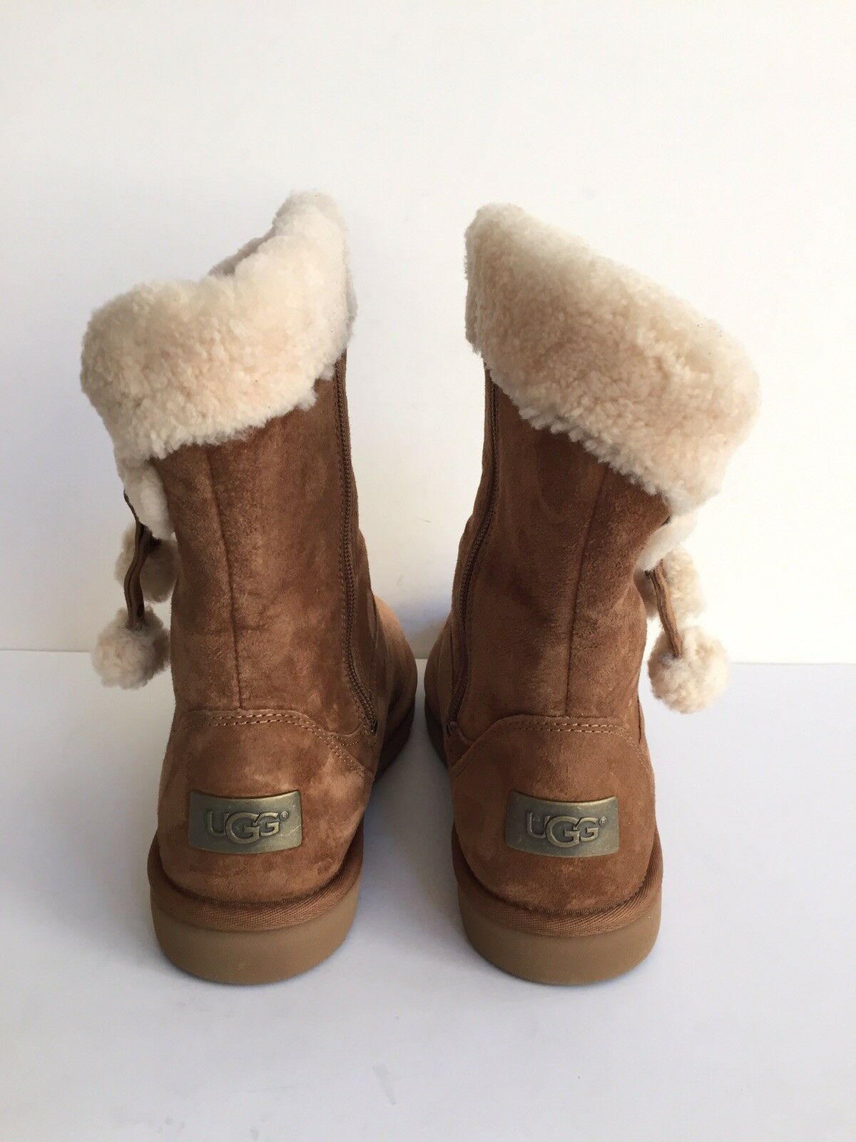 ugg w plumdale cuff short