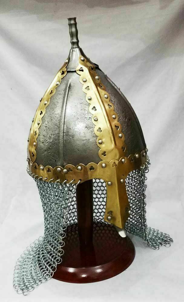 Medieval Antigüedad Armor Casco Hecho De Viejo Metal Hoja Con Cota ...