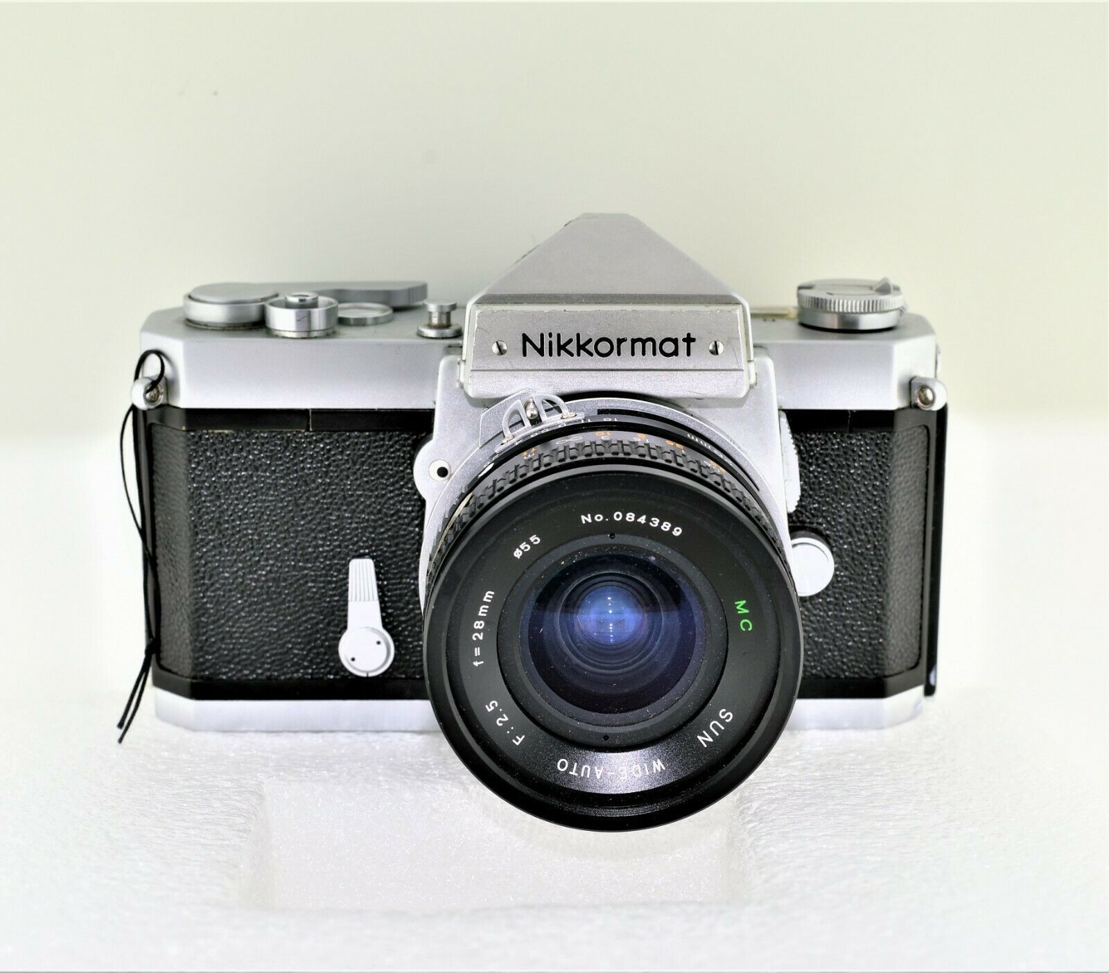 Nikon Nikkormat Film camera 35mm 70's vintage with Sun