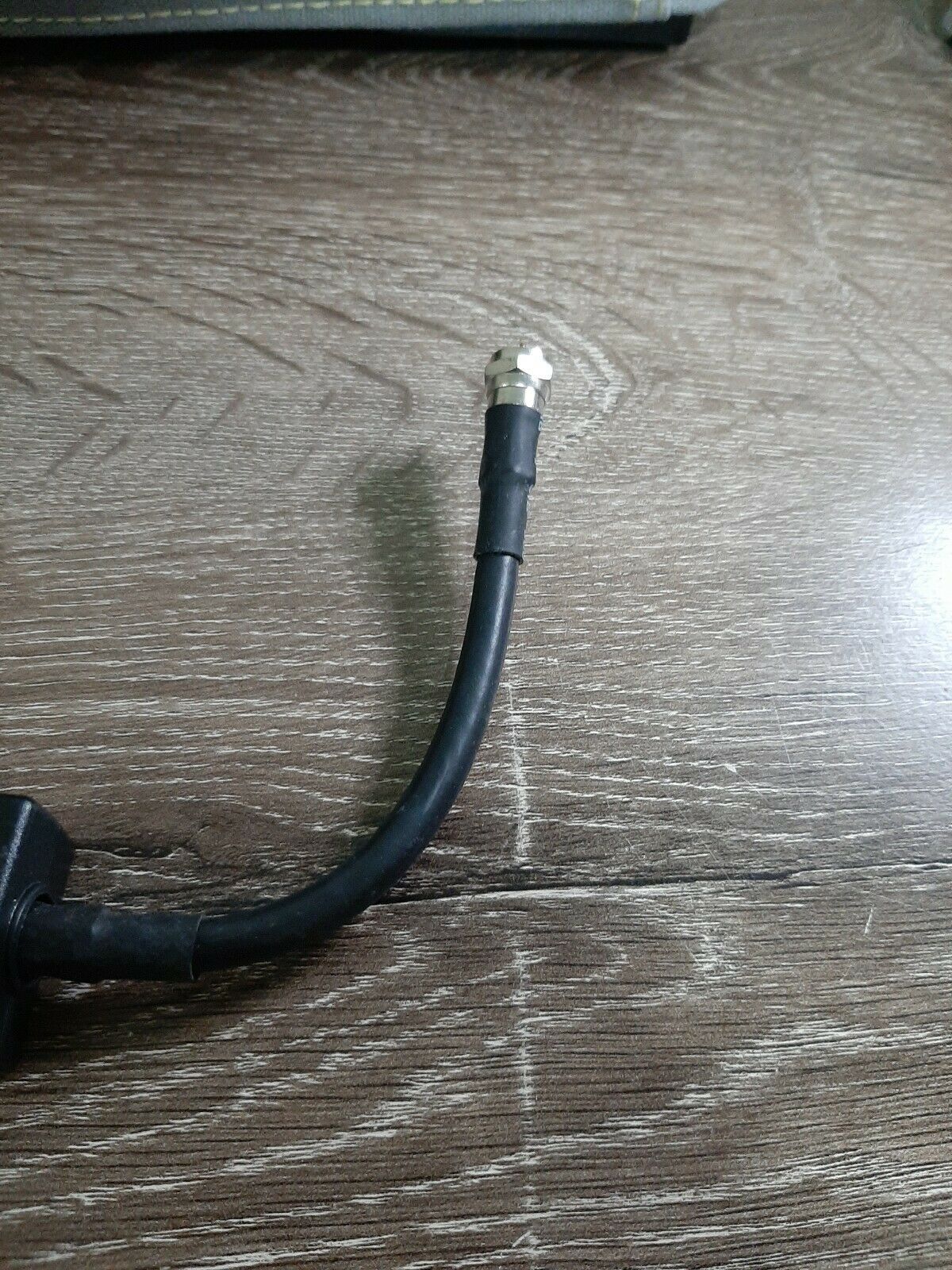 Zinwell DIRECTV SUP2400 B Band Converter (BBC) Module. REV 3 LNB