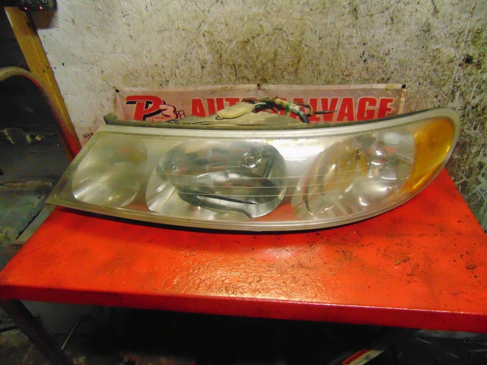 02 01 00 99 98 Lincoln Continental oem drivers side left headlight