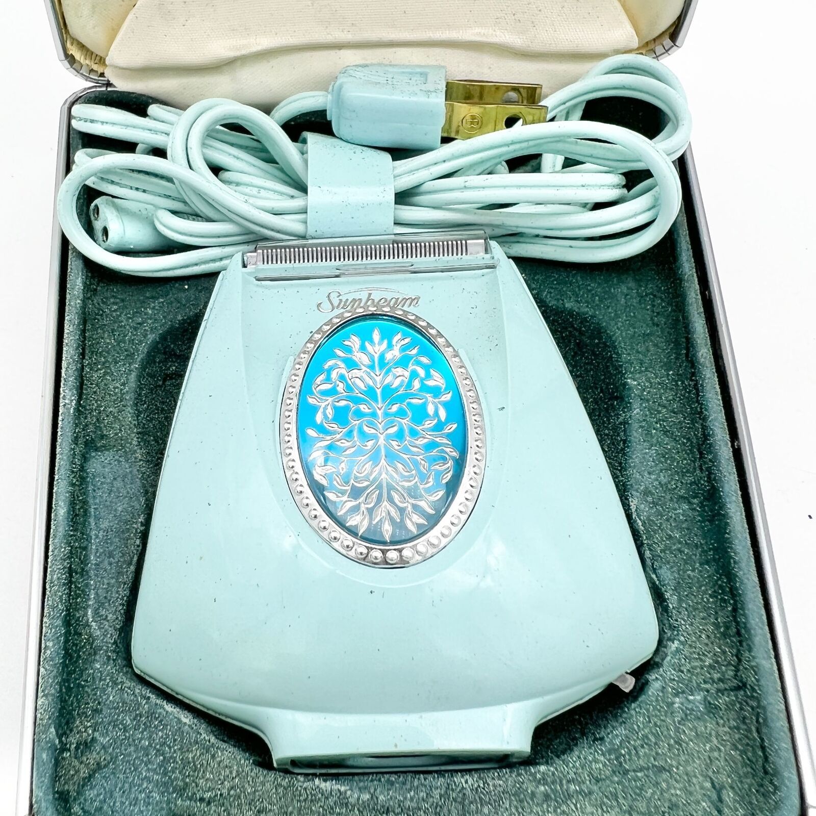 Vintage Lady Sunbeam Electric Shaver with Builtin Light in Original