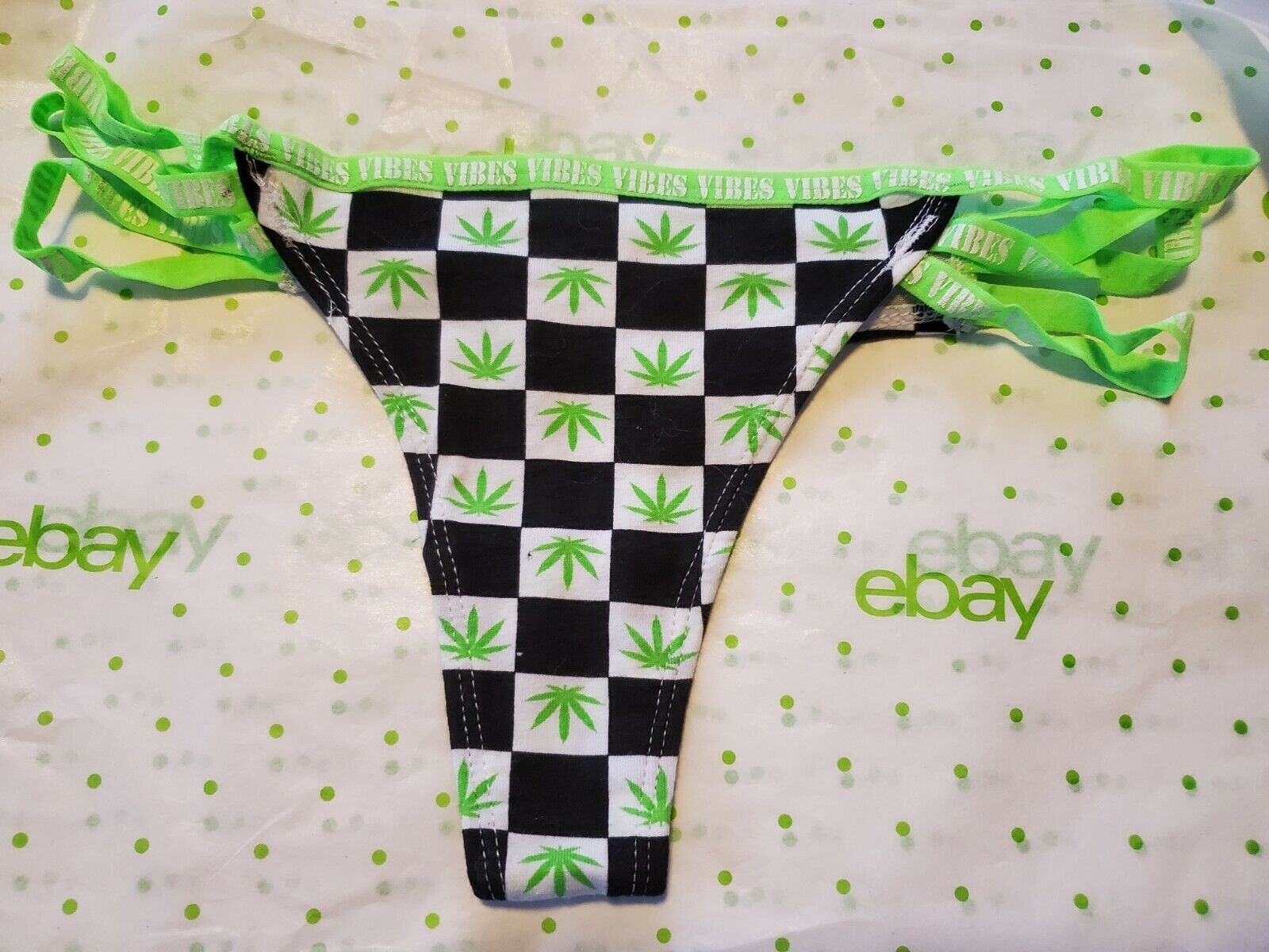 Rue 21 Women's Thong Panties MEDIUM W Strappy Sides Marijuana Leaves Weed Check