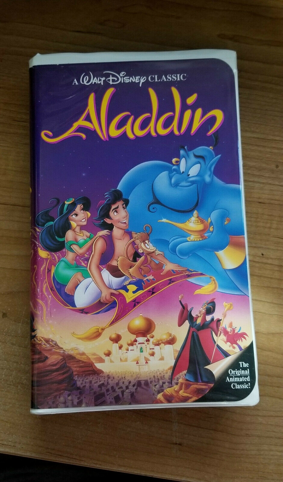 Walt Disney Classic ALADDIN VHS Videocassette - VHS Tapes