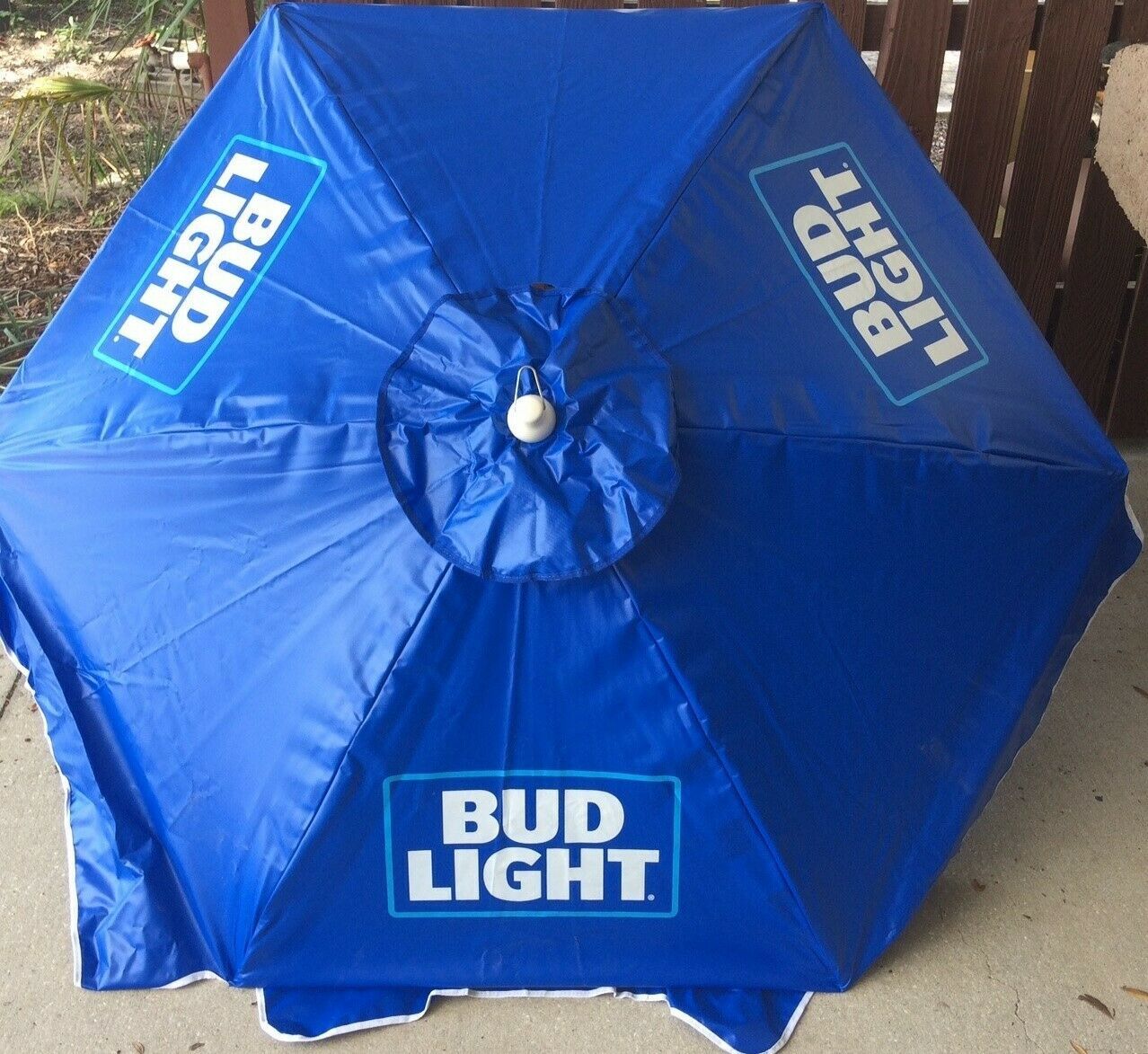 Bud Light Budweiser Beer Large 6 Foot Market Style Umbrella Pool Patio