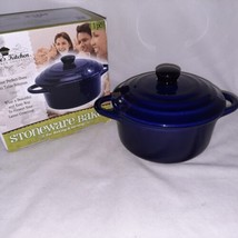 NEW Nicole&#39;s Kitchen Stoneware Baker Blue 2 Handles Covered BAK 10605 - $18.99