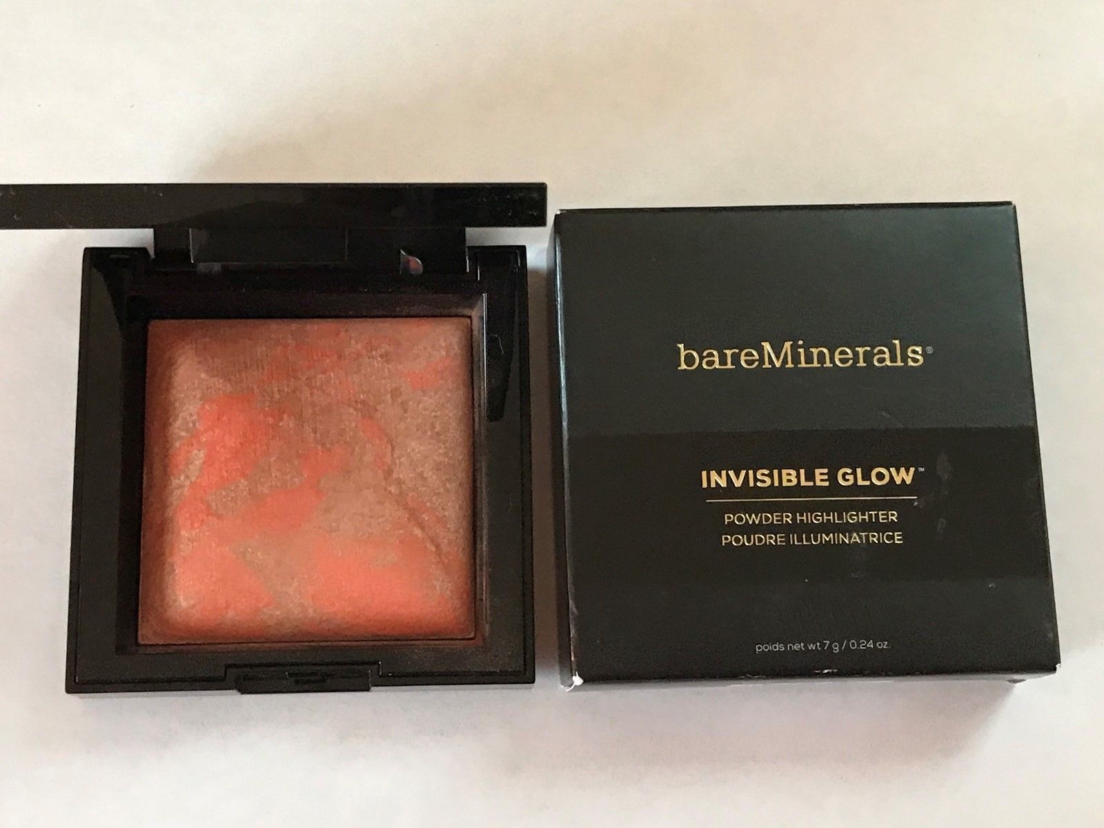 BareMinerals Bare Minerals Invisible Glow Powder Highlighter Dark to