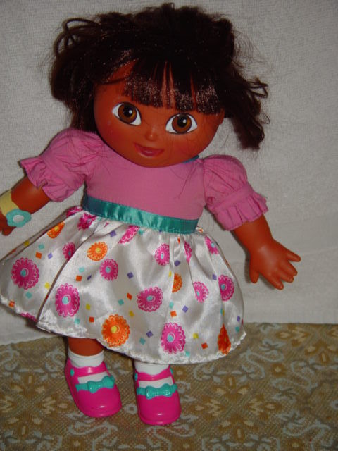 dora the explorer talking doll