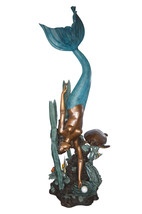 Mermaiddivingforapearlfountain2111 1 thumb200