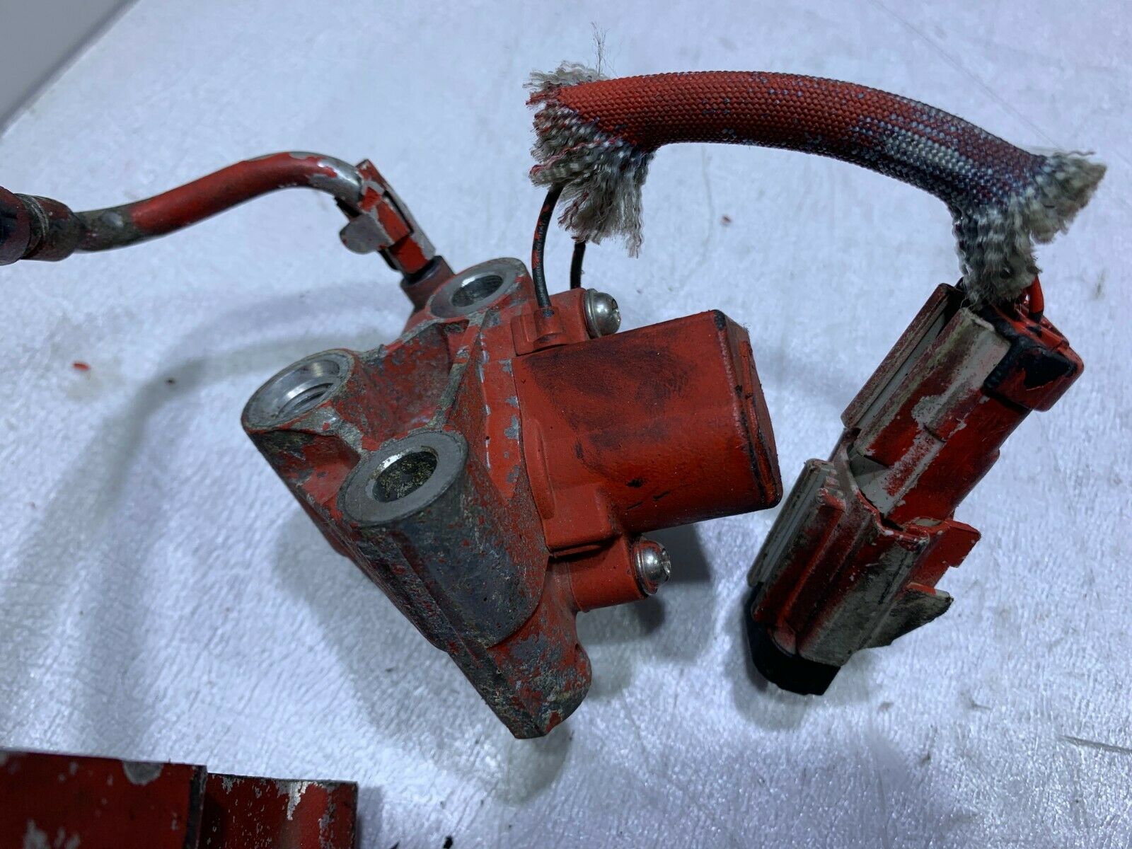 Cummins ISX15 DEF FLUID DOSER SHUTOFF Hydraulic Valve Block ASSEMBLY