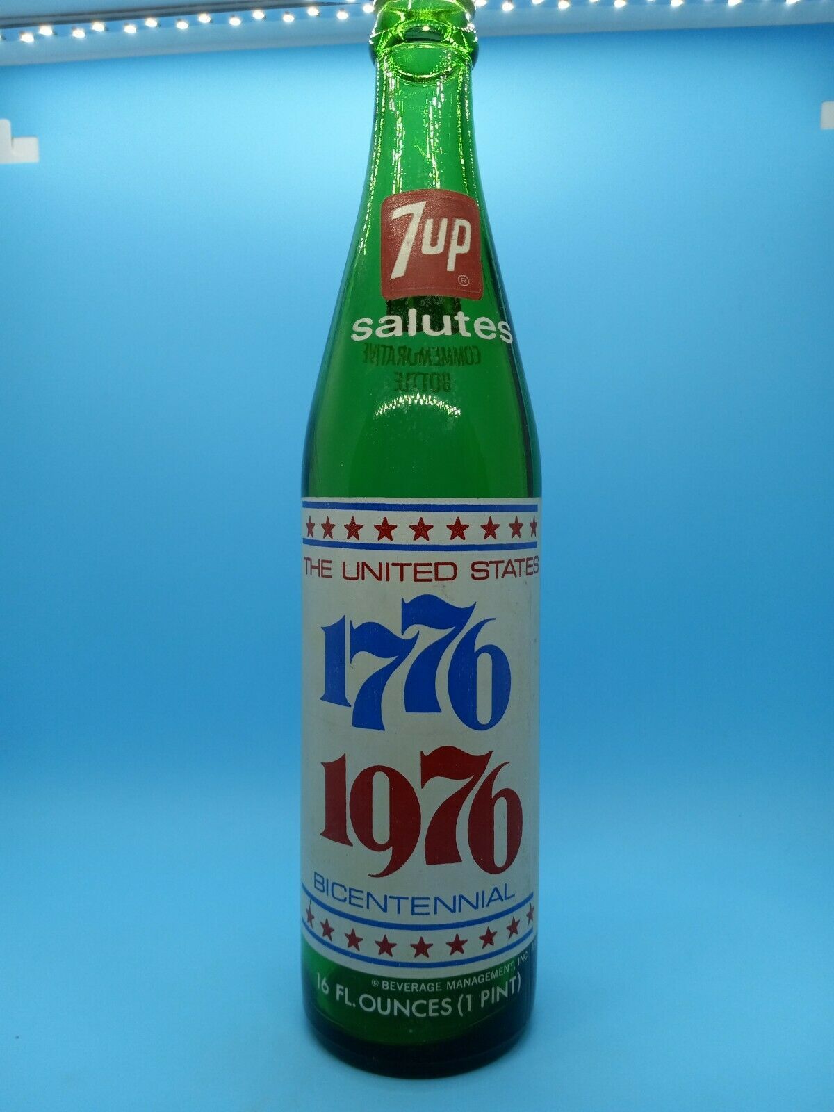 1776-1976 7UP Commemorative Bicentennial Liberty Bell Bottle - 7 UP