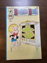Richie Rich #143. 8.0 VF. GLOSSY! 1976 harvey comics - $9.03