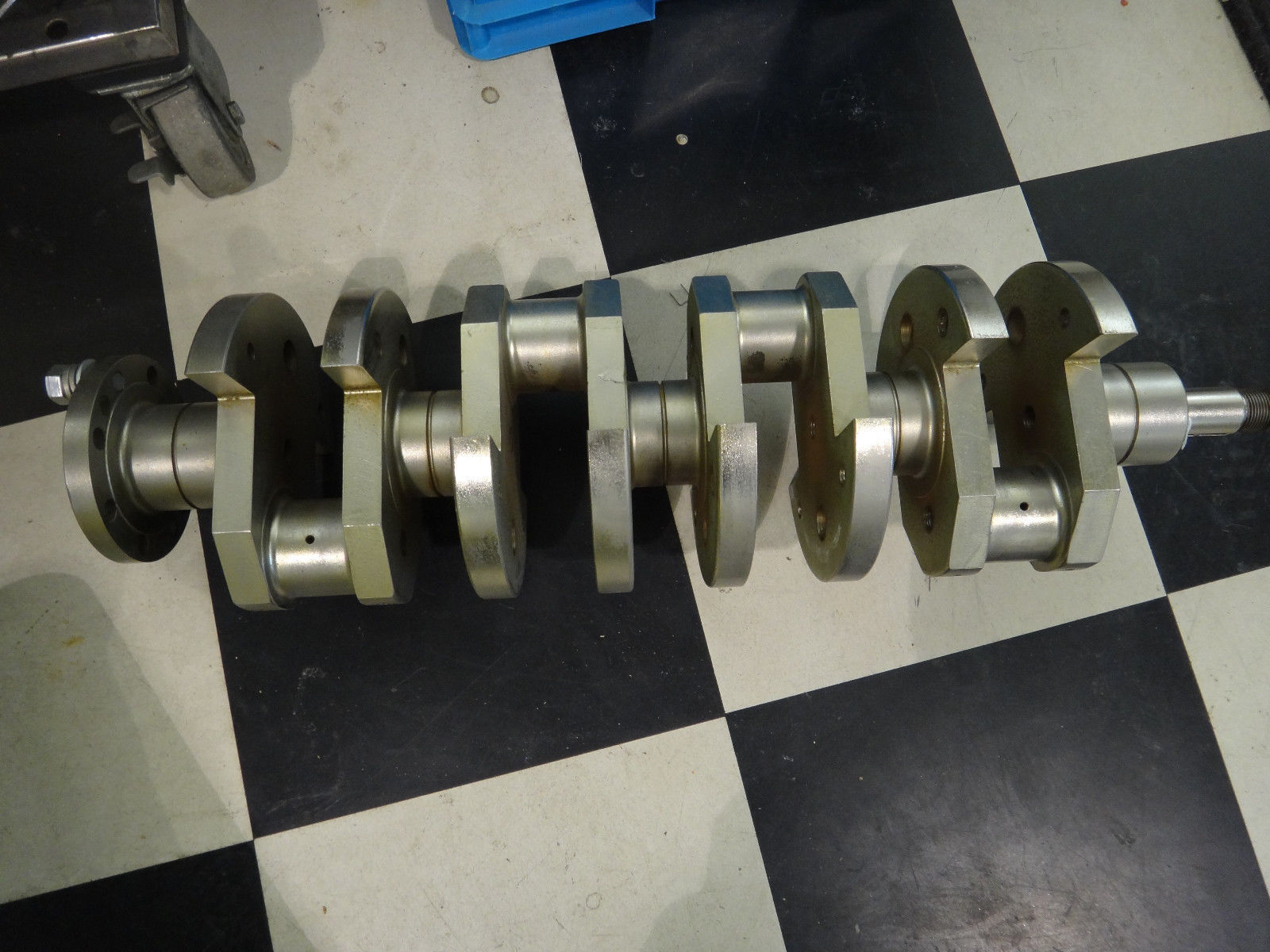 IndyCar Offenhauser Crankshaft Race Used Indy 500 159 cu in (2.61 L