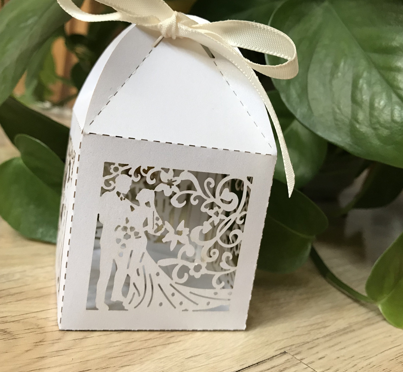 100pcs Bridal Groom White Laser Cut Wedding Gift Boxes,Wedding Favor ...