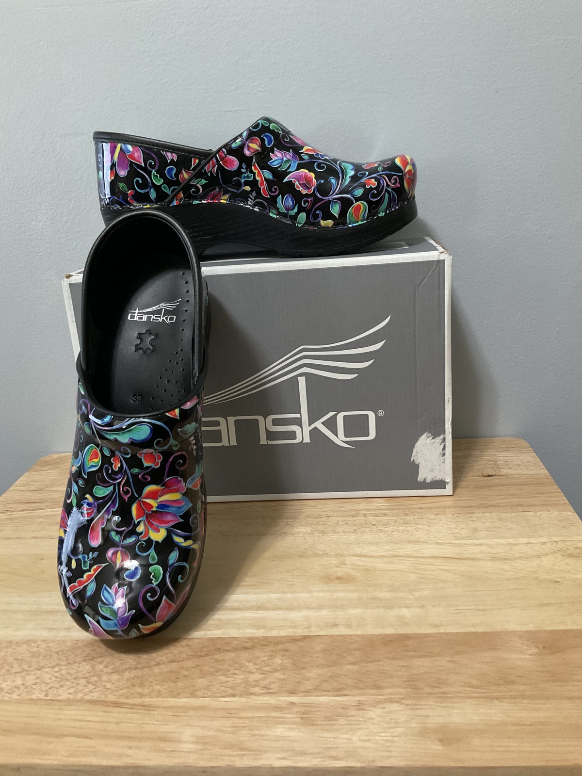 dansko vivid floral patent