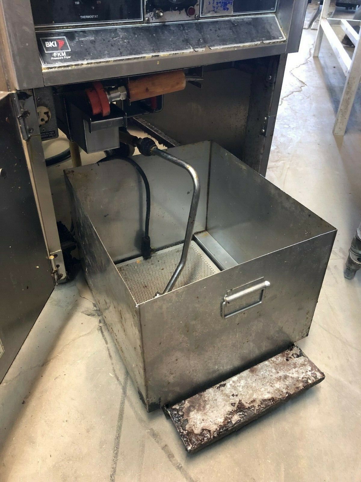 BKI FKM Chicken Food Cooker Pressure Fryer Electric 208 Volt 3 Phase