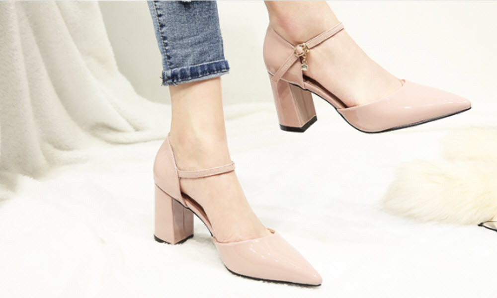 84H072 elegant thick heels strappy ankle pumps, Size 2-10.5, nude - Heels
