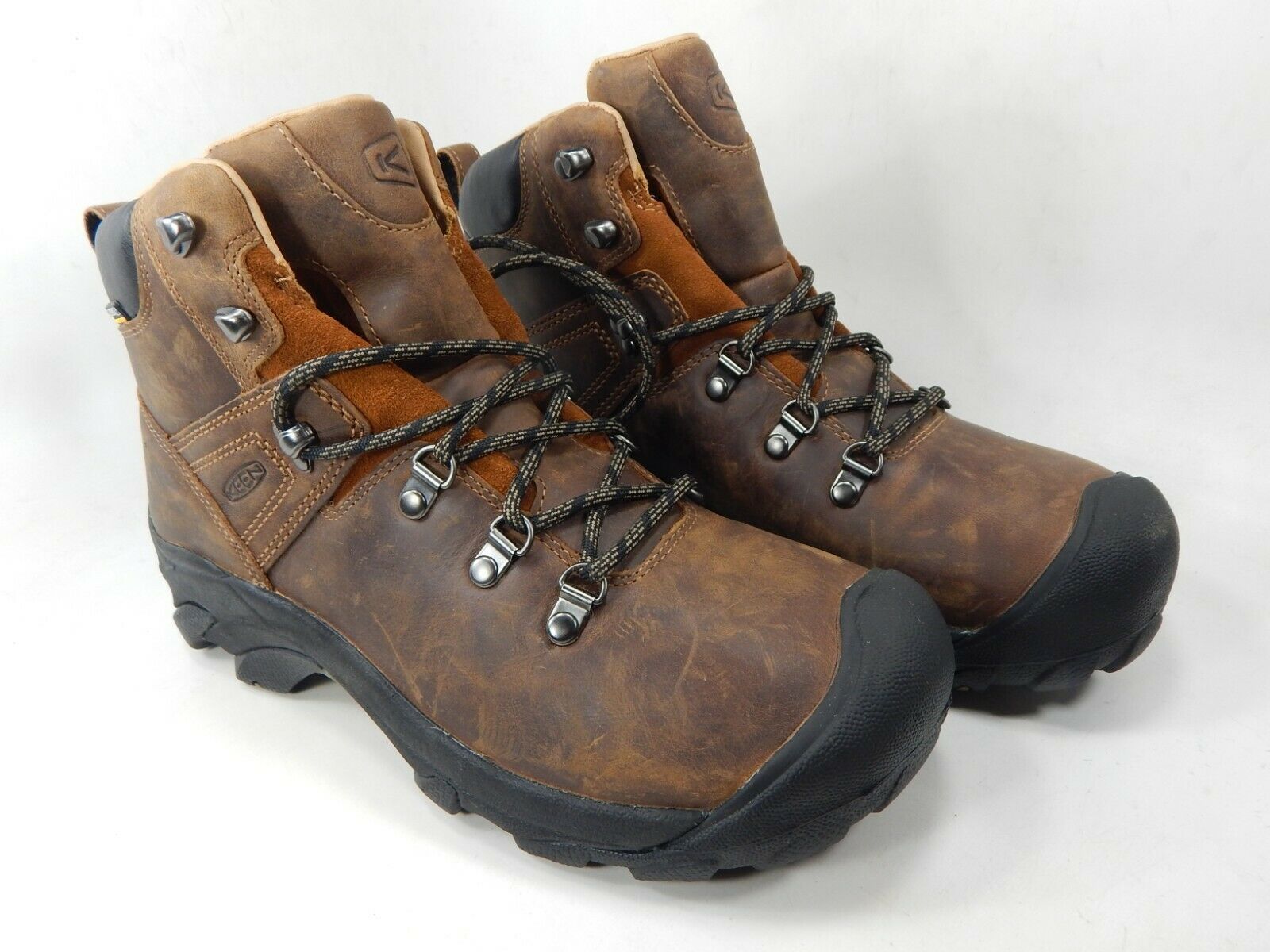 keen women's pyrenees hiking boots