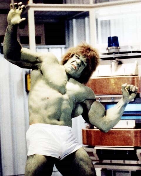 The Incredible Hulk TV Lou Ferrigno in white shorts in hulk rage 24x30 inch post