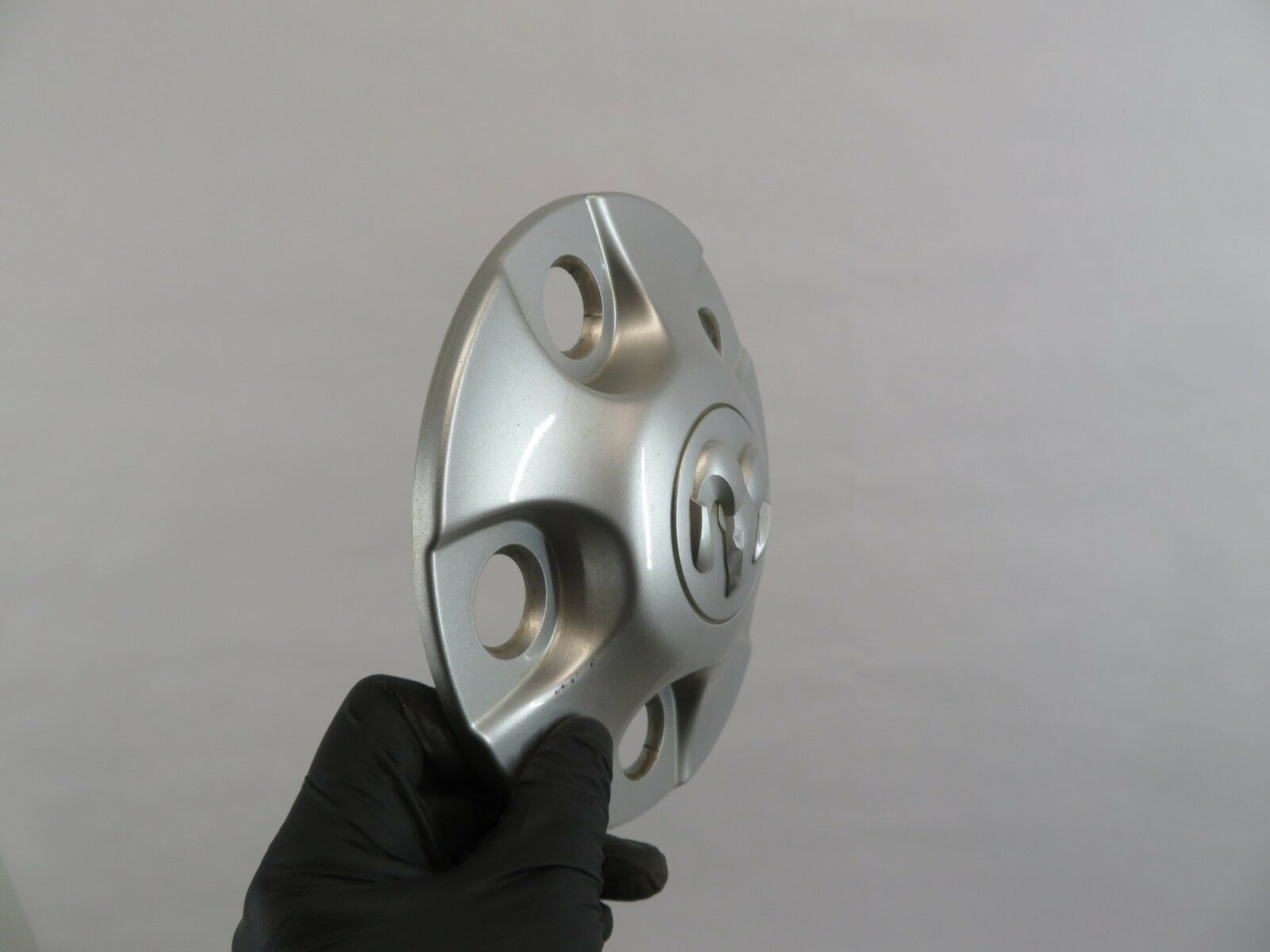 330J RAM 1500 13 14 15 16 OEM CENTER ALLOY WHEEL COVER PIECE HUB CAP