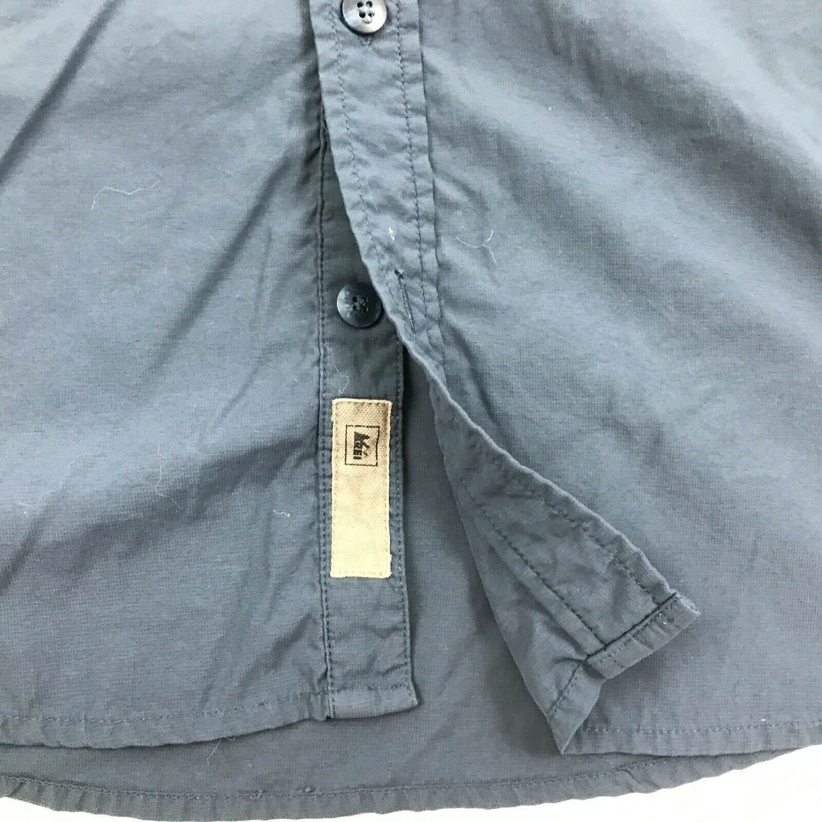 REI Mens Blue Button Up Hiking Shirt Size Small Baggy NYLON Roll Tab ...