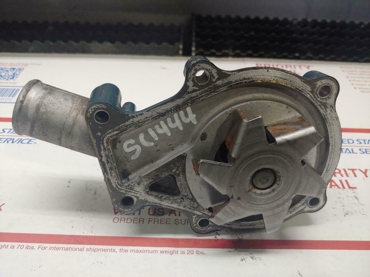 2005 Kubota D905 3cyl NonTurbo Diesel Engine Water Pump Water Pumps