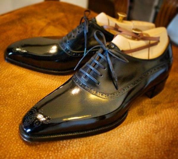 Elegant Black Brogue Oxfords Lace Up Office Leather Shoes