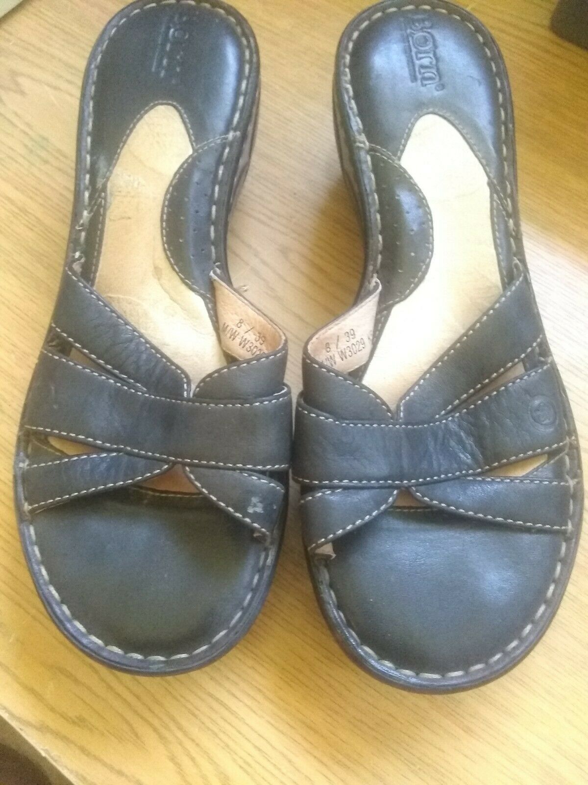 shoes similar to born