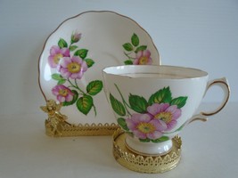 Beautiful Vintage Vale Genuine Bone China Tea cup and Saucer EUC Ship Fast - $14.99