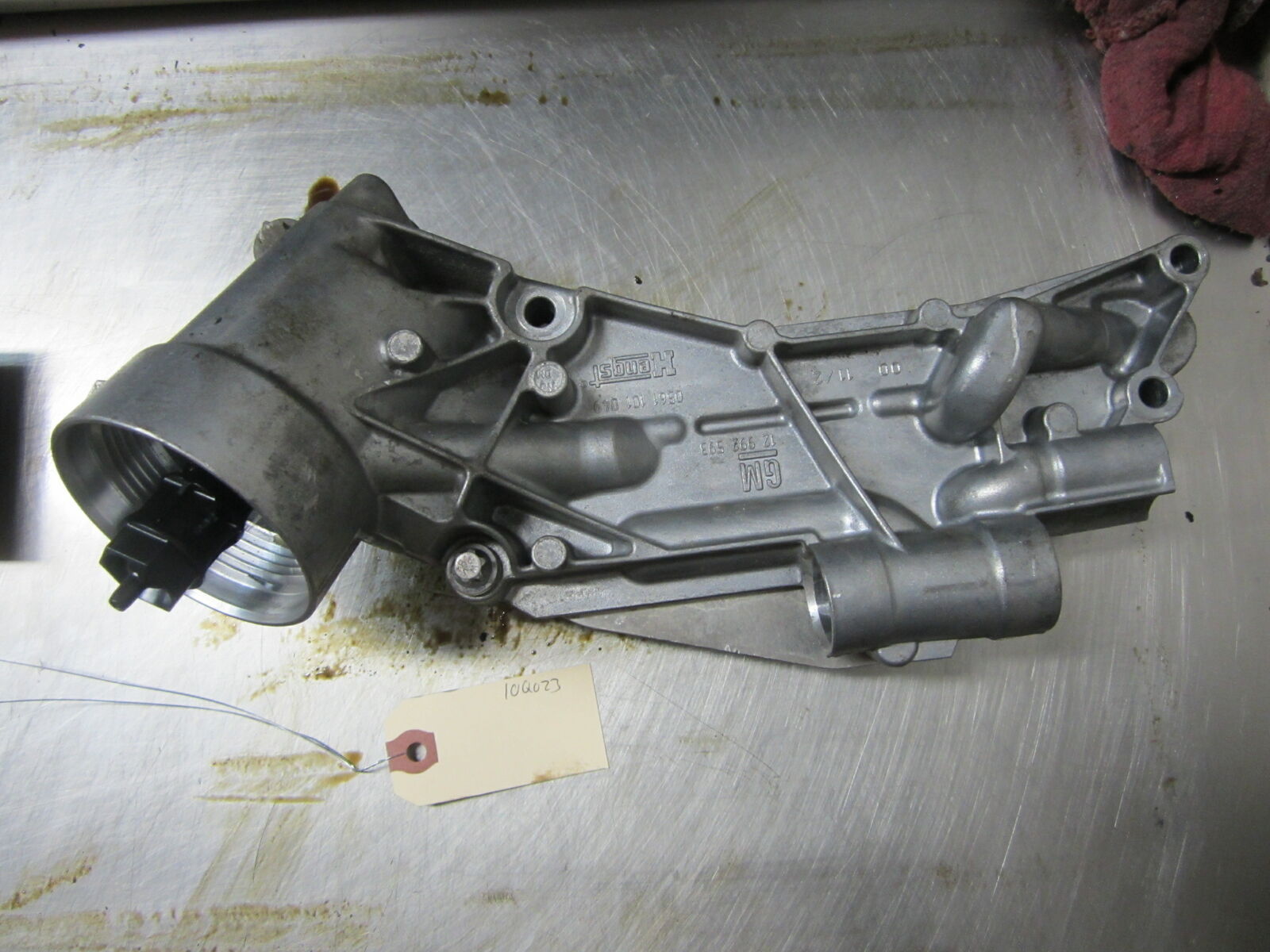 10Q023 ENGINE OIL FILTER HOUSING 2015 Chevrolet Cruze 1.8 12992593