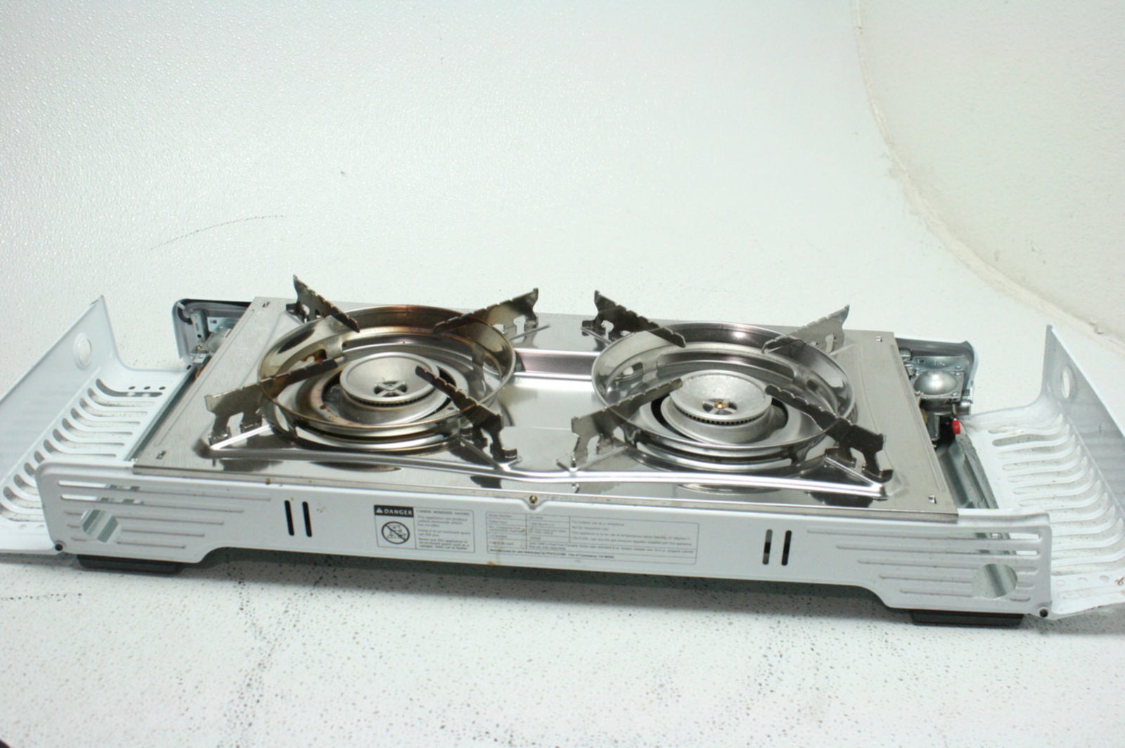 Gas ONE GS2000 Dual Fuel Portable Propane/Butane Double Stove w/Non