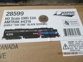 Rapido # 28599 Amtrak #4316 EMD E8A (Eary "Day One" Black Scheme W/Sound & DCC image 4